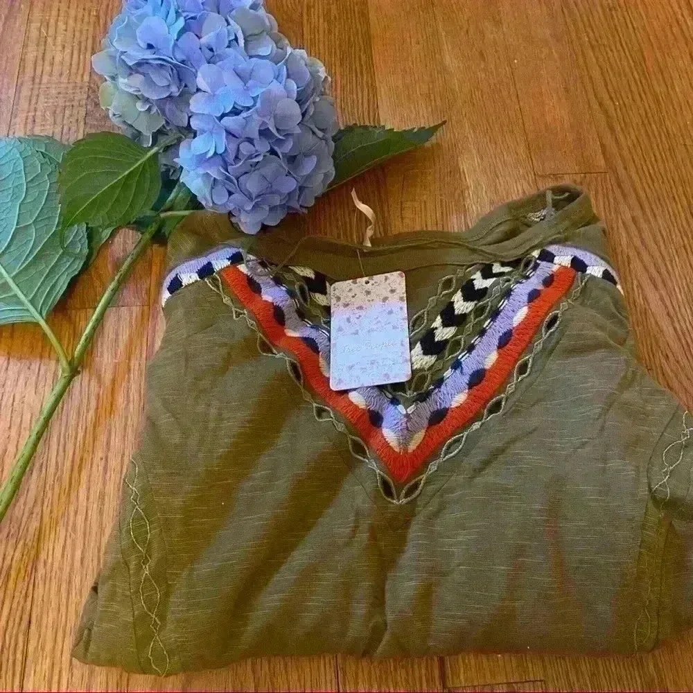 NWT Free People Hand Me Down embroidered top women S